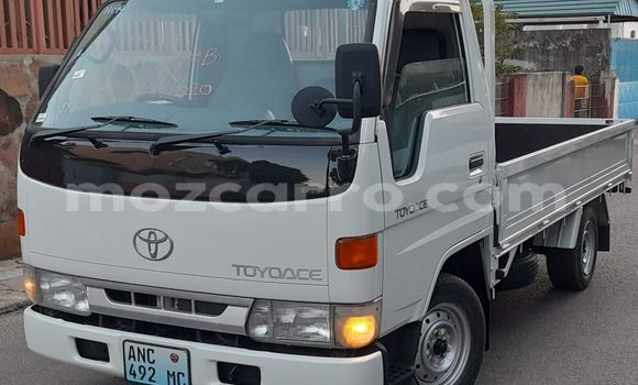 Comprar Usado Toyota Dyna Branco Carro em Maputo em Maputo Comprar Usado Toyota Dyna Branco Carro em Maputo em Maputo