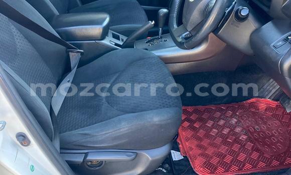 Comprar Usado Toyota Vanguard Branco Carro em Maputo em Maputo Comprar Usado Toyota Vanguard Branco Carro em Maputo em Maputo