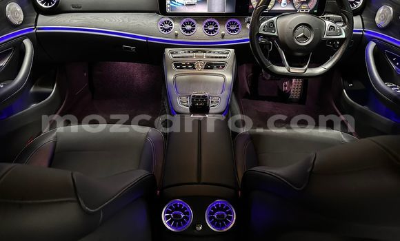 Comprar Novo Mercedes-Benz E200 Prata Carro em Maputo em Maputo Comprar Novo Mercedes-Benz E200 Prata Carro em Maputo em Maputo