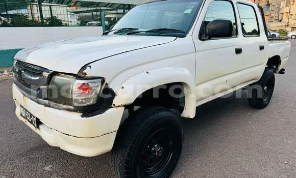 Buy Used Toyota Hilux White Car in Maputo in Maputo Buy Used Toyota Hilux White Car in Maputo in Maputo