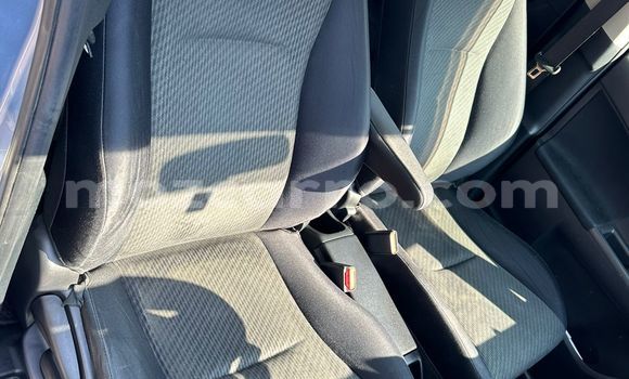 Comprar Usado Toyota Ractis Azul Carro em Maputo em Maputo Comprar Usado Toyota Ractis Azul Carro em Maputo em Maputo