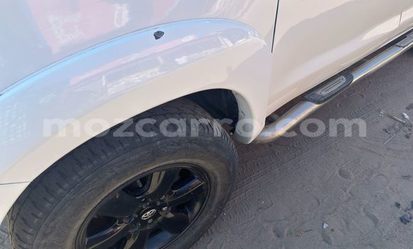 Tenga Tsaru Toyota Hilux Chena Mota in Maputo in Maputo Tenga Tsaru Toyota Hilux Chena Mota in Maputo in Maputo