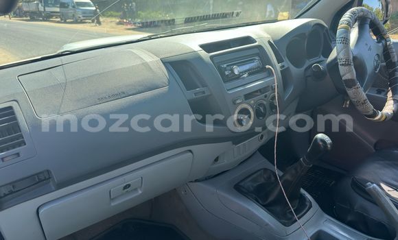 Tenga Tsaru Toyota Hilux Chena Mota in Maputo in Maputo Tenga Tsaru Toyota Hilux Chena Mota in Maputo in Maputo