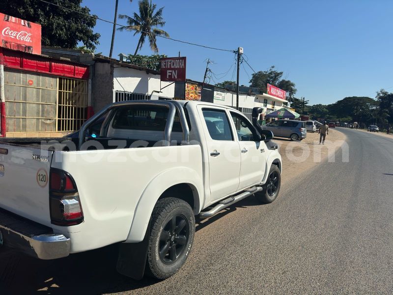 Big with watermark toyota hilux maputo maputo 24651