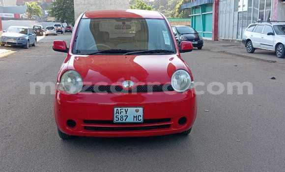 Tenga Tsaru Toyota Sienta Tsvuku Mota in Maputo in Maputo
