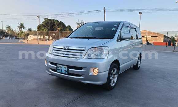 Nunua Ilio tumika Toyota Noah Fedha Gari ndani ya Maputo nchini Maputo Nunua Ilio tumika Toyota Noah Fedha Gari ndani ya Maputo nchini Maputo