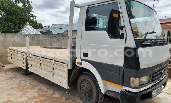 Nunua Ilio tumika TATA Telcoline Nyeupe Gari ndani ya Maputo nchini Maputo Nunua Ilio tumika TATA Telcoline Nyeupe Gari ndani ya Maputo nchini Maputo