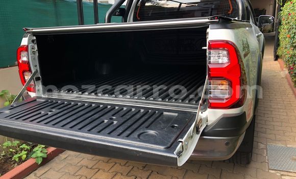 Comprar Novo Toyota Hiluxe Revo Branco Carro em Maputo em Maputo Comprar Novo Toyota Hiluxe Revo Branco Carro em Maputo em Maputo