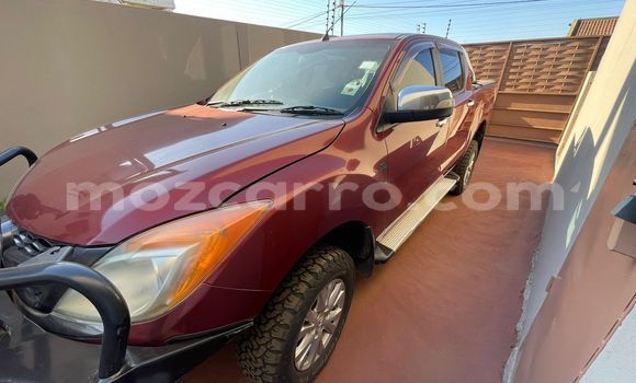 Nunua Ilio tumika Mazda BT-50 Nyekundu Gari ndani ya Maputo nchini Maputo Nunua Ilio tumika Mazda BT-50 Nyekundu Gari ndani ya Maputo nchini Maputo
