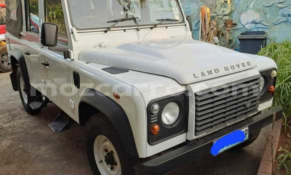 Tenga Tsaru Land Rover Defender Chena Mota in Maputo in Maputo Tenga Tsaru Land Rover Defender Chena Mota in Maputo in Maputo