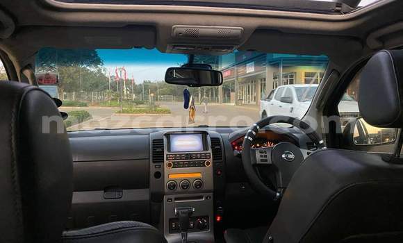 Nunua Ilio tumika Nissan Navara Nyeusi Gari ndani ya Maputo nchini Maputo Nunua Ilio tumika Nissan Navara Nyeusi Gari ndani ya Maputo nchini Maputo