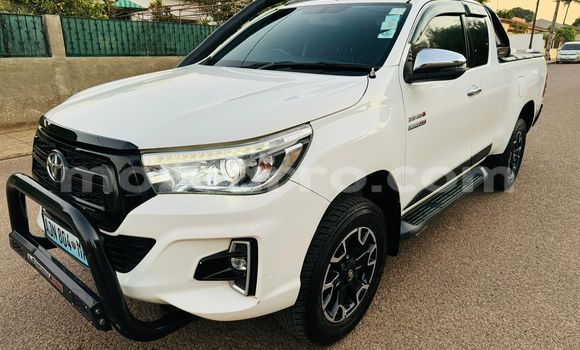 Nunua Ilio tumika Toyota Hilux Nyeupe Gari ndani ya Maputo nchini Maputo Nunua Ilio tumika Toyota Hilux Nyeupe Gari ndani ya Maputo nchini Maputo