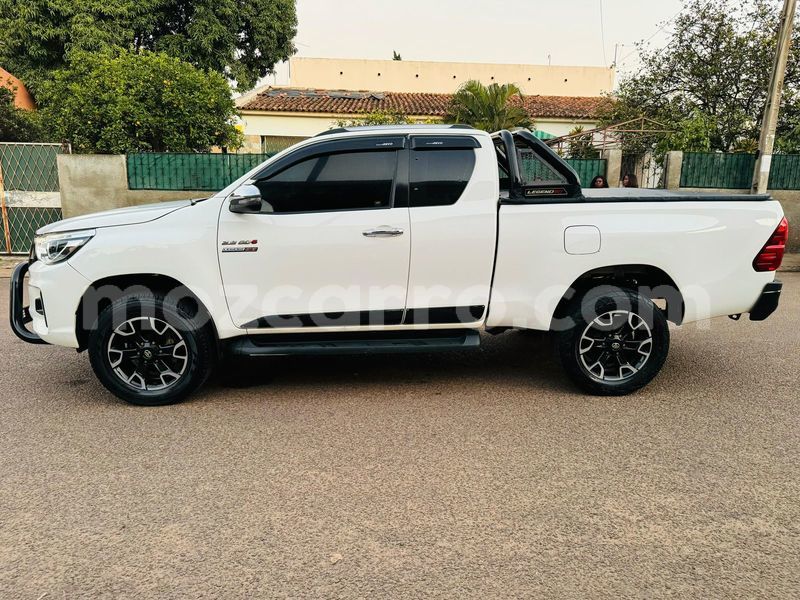 Big with watermark toyota hilux maputo maputo 24689