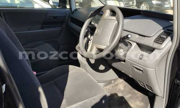 Nunua Ilio tumika Toyota Voxy Nyeusi Gari ndani ya Maputo nchini Maputo Nunua Ilio tumika Toyota Voxy Nyeusi Gari ndani ya Maputo nchini Maputo