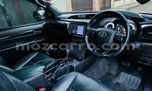 Comprar Usado Toyota Hilux Branco Carro em Maputo em Maputo Comprar Usado Toyota Hilux Branco Carro em Maputo em Maputo