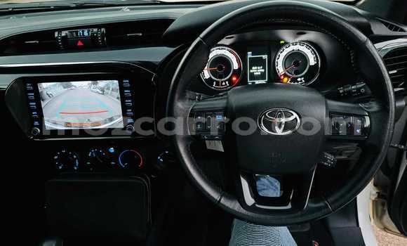 Comprar Usado Toyota Hilux Branco Carro em Maputo em Maputo Comprar Usado Toyota Hilux Branco Carro em Maputo em Maputo