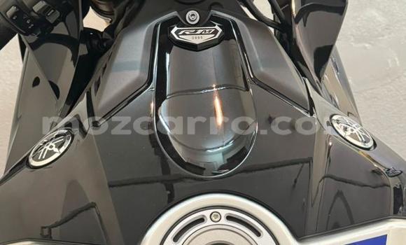 Nunua Ilio tumika Yamaha R1 Nyeusi Bike ndani ya Maputo nchini Maputo Nunua Ilio tumika Yamaha R1 Nyeusi Bike ndani ya Maputo nchini Maputo