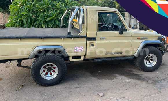 Buy Used Toyota Land Cruiser Brown Car in Maputo in Maputo Buy Used Toyota Land Cruiser Brown Car in Maputo in Maputo
