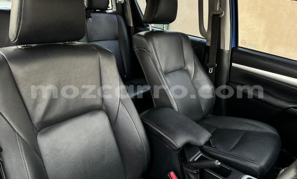 Comprar Novo Toyota Hiluxe Revo Azul Carro em Maputo em Maputo Comprar Novo Toyota Hiluxe Revo Azul Carro em Maputo em Maputo