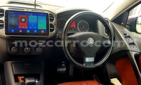 Nunua Ilio tumika Volkswagen Tiguan Nyeusi Gari ndani ya Maputo nchini Maputo Nunua Ilio tumika Volkswagen Tiguan Nyeusi Gari ndani ya Maputo nchini Maputo