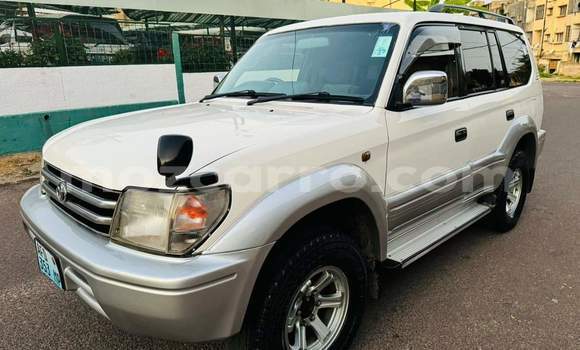 Comprar Usado Toyota Land Cruiser Prado Branco Carro em Maputo em Maputo