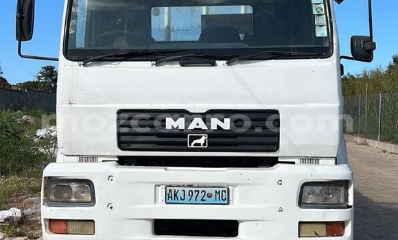 Comprar Usado Mercedes-Benz 740Li Branco Carro em Maputo em Maputo Comprar Usado Mercedes-Benz 740Li Branco Carro em Maputo em Maputo