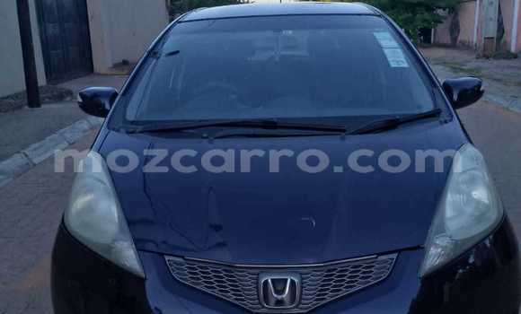 Comprar Usado Honda Fit Azul Carro em Maputo em Maputo