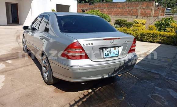 Tenga Tsaru Mercedes-Benz C250 coupe Zvimwe Mota in Maputo in Maputo Tenga Tsaru Mercedes-Benz C250 coupe Zvimwe Mota in Maputo in Maputo