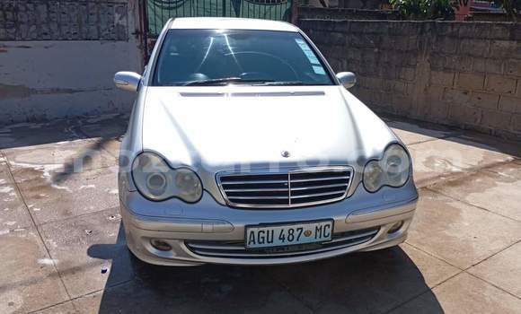 Tenga Tsaru Mercedes-Benz C250 coupe Zvimwe Mota in Maputo in Maputo Tenga Tsaru Mercedes-Benz C250 coupe Zvimwe Mota in Maputo in Maputo