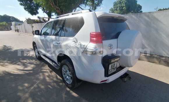 Comprar Usado Toyota Land Cruiser Prado Branco Carro em Maputo em Maputo Comprar Usado Toyota Land Cruiser Prado Branco Carro em Maputo em Maputo