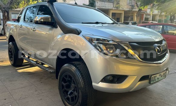 Nunua Mpya Mazda BT-50 Fedha Gari ndani ya Maputo nchini Maputo