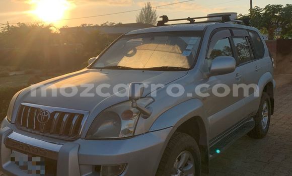 Nunua Ilio tumika Toyota Land Cruiser Prado Fedha Gari ndani ya Maputo nchini Maputo Nunua Ilio tumika Toyota Land Cruiser Prado Fedha Gari ndani ya Maputo nchini Maputo