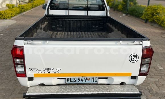 Buy Used Isuzu D-MAX White Car in Maputo in Maputo Buy Used Isuzu D-MAX White Car in Maputo in Maputo