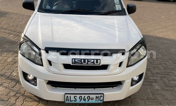 Buy Used Isuzu D-MAX White Car in Maputo in Maputo Buy Used Isuzu D-MAX White Car in Maputo in Maputo