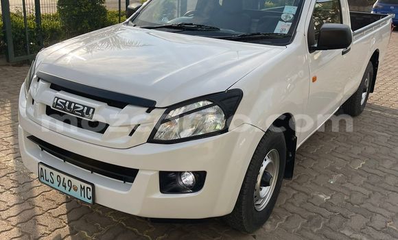 Buy Used Isuzu D-MAX White Car in Maputo in Maputo Buy Used Isuzu D-MAX White Car in Maputo in Maputo