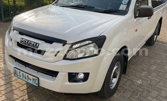 Buy Used Isuzu D-MAX White Car in Maputo in Maputo Buy Used Isuzu D-MAX White Car in Maputo in Maputo