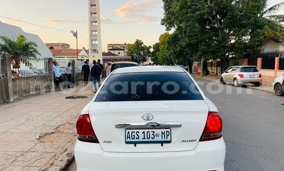 Comprar Usado Toyota Allion Branco Carro em Maputo em Maputo Comprar Usado Toyota Allion Branco Carro em Maputo em Maputo