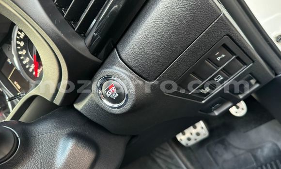 Buy Used Toyota Hiluxe Revo White Car in Maputo in Maputo Buy Used Toyota Hiluxe Revo White Car in Maputo in Maputo