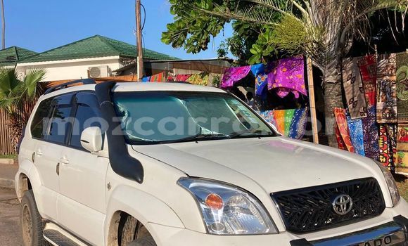 Buy Used Toyota Land Cruiser Prado White Car in Maputo in Maputo Buy Used Toyota Land Cruiser Prado White Car in Maputo in Maputo