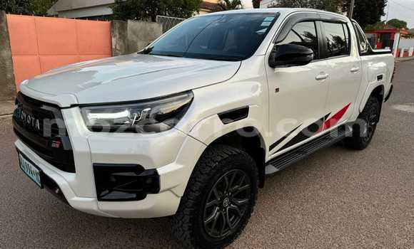 Comprar Novo Toyota Hiluxe Revo Branco Carro em Maputo em Maputo Comprar Novo Toyota Hiluxe Revo Branco Carro em Maputo em Maputo