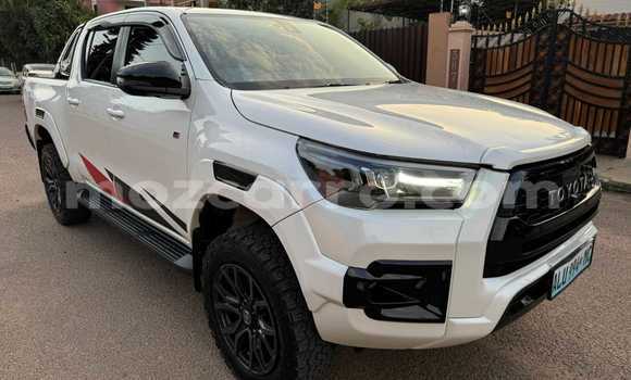 Comprar Novo Toyota Hiluxe Revo Branco Carro em Maputo em Maputo Comprar Novo Toyota Hiluxe Revo Branco Carro em Maputo em Maputo