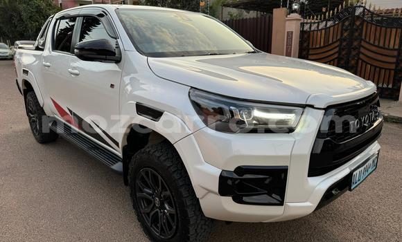 Buy New Toyota Hilux White Car in Maputo in Maputo