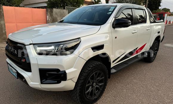 Buy New Toyota Hilux White Car in Maputo in Maputo Buy New Toyota Hilux White Car in Maputo in Maputo