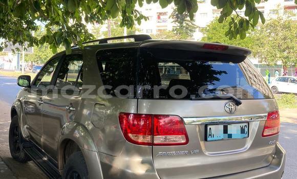 Nunua Ilio tumika Toyota Fortuner Nyingine Gari ndani ya Maputo nchini Maputo Nunua Ilio tumika Toyota Fortuner Nyingine Gari ndani ya Maputo nchini Maputo
