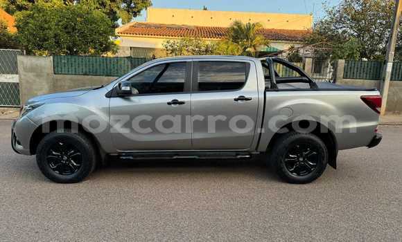 Tenga Tsaru Mazda BT-50 Sirivha Mota in Maputo in Maputo Tenga Tsaru Mazda BT-50 Sirivha Mota in Maputo in Maputo