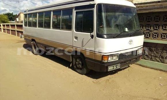 Comprar Usado Toyota Coaster De outros Carro em Maputo em Maputo