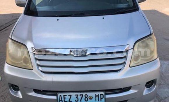 Nunua Ilio tumika Toyota Noah Nyingine Gari ndani ya Maputo nchini Maputo Nunua Ilio tumika Toyota Noah Nyingine Gari ndani ya Maputo nchini Maputo