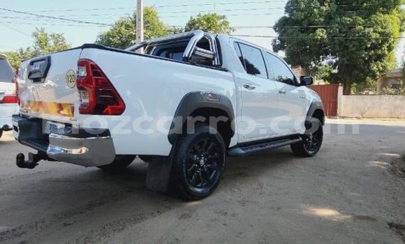 Buy Used Toyota Hilux Other Car in Beira in Sofala Buy Used Toyota Hilux Other Car in Beira in Sofala
