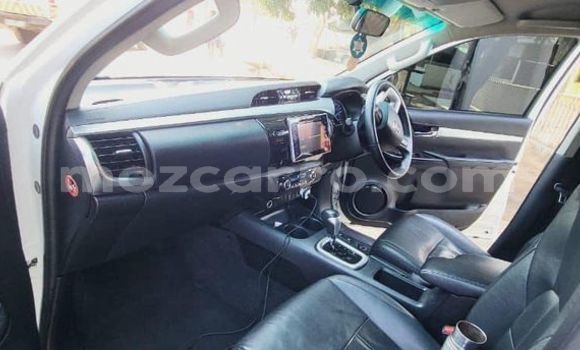 Buy Used Toyota Hilux Other Car in Beira in Sofala Buy Used Toyota Hilux Other Car in Beira in Sofala