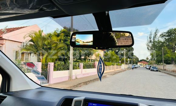 Comprar Usado Toyota Hiace Branco Carro em Maputo em Maputo Comprar Usado Toyota Hiace Branco Carro em Maputo em Maputo